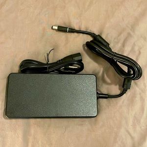 Dell 240.0W AC Adapter